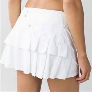 Lululemon tennis skirt. White. Size 6.